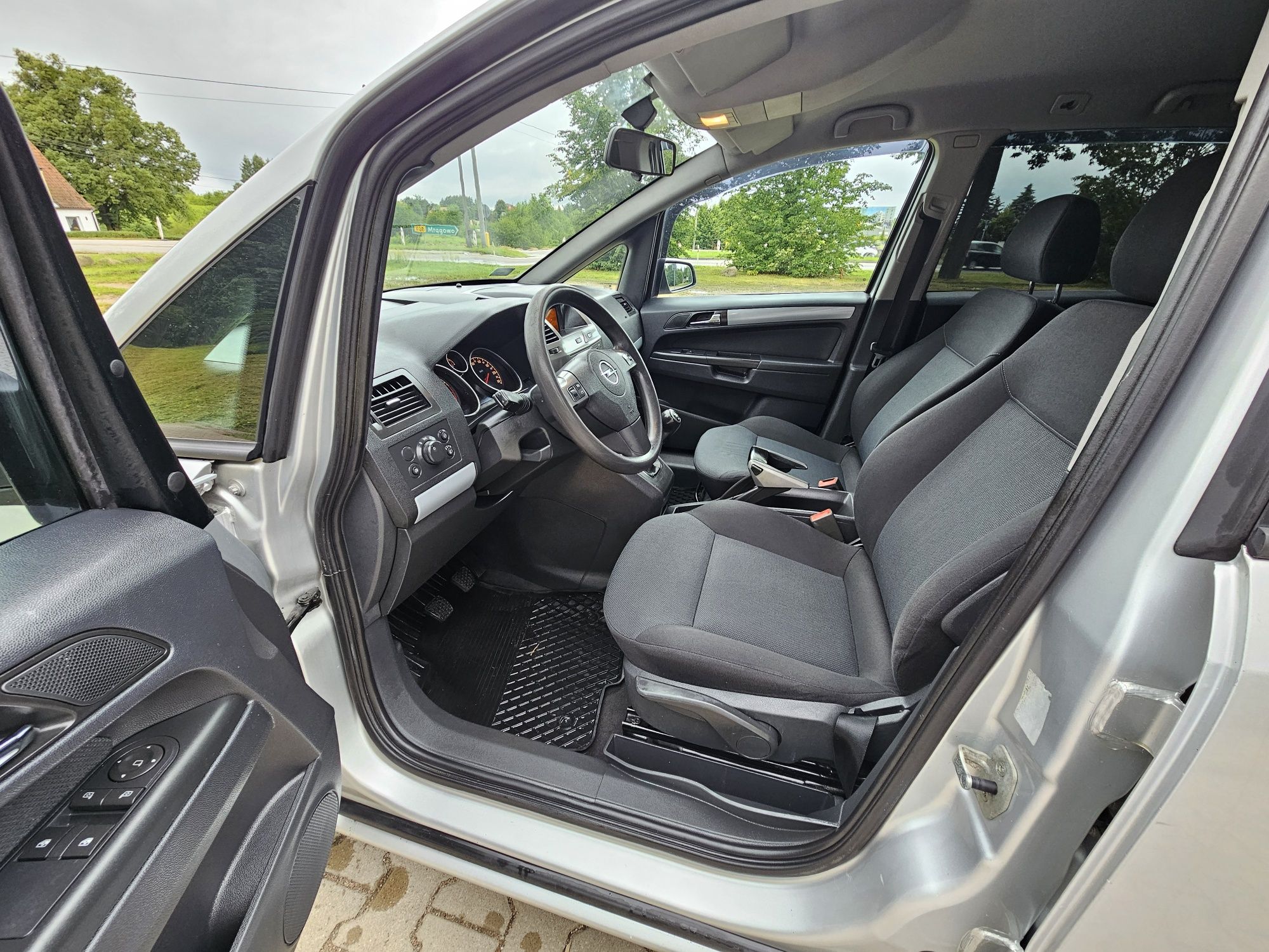 Opel Zafira 1.8 benz.+gaz, 2007r. 7 osobowy, ekonomiczny