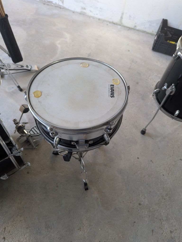 Bateria acústica Millennium