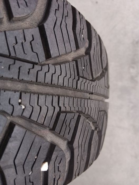 Uniroyal 195/65 r15 zimowe 2sz