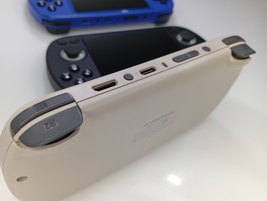 ‼️ПОРТАТИВНА Ретро ігрова приставка (КОНСОЛЬ) Anbernic RG40XX H 64GB‼️