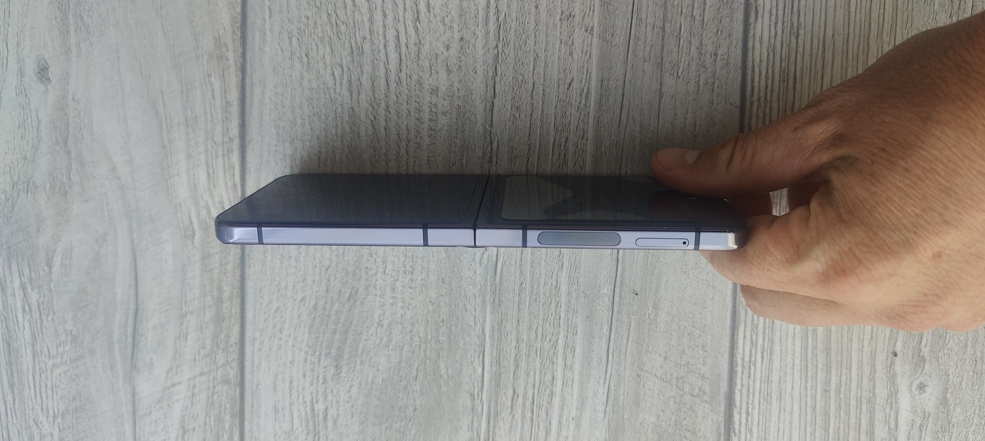 Samsung Galaxy Flip5 8/256GB - на запчасти
