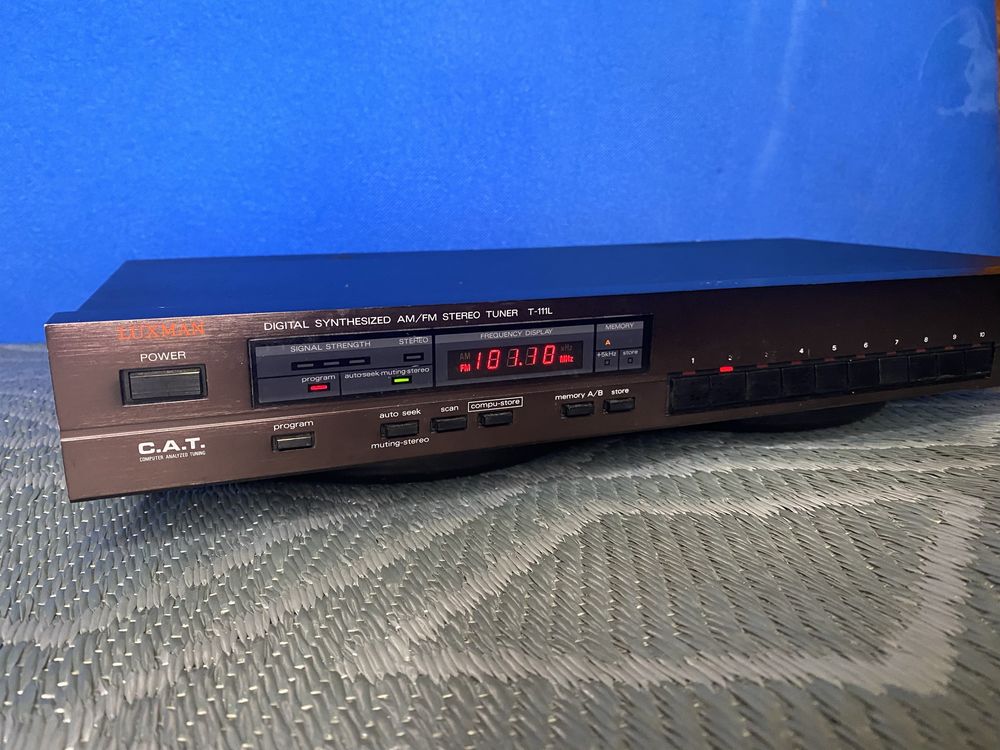 Tuner LUXMAN T-111l