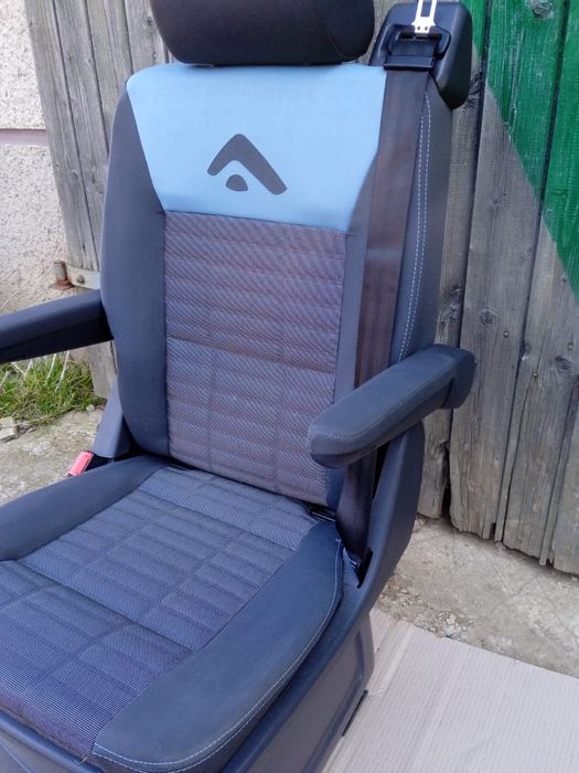 Fotel siedzenie obrotowy vw t5 multivan atlantis
