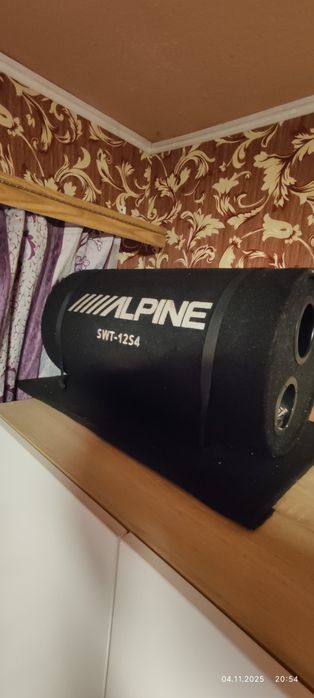 Сабвуфер ALPINE swt12s4 с Усилителем
