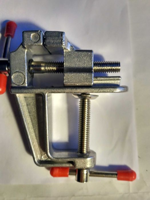 Тиски маленькие для  ювелирных работ   Окуляр часовщика