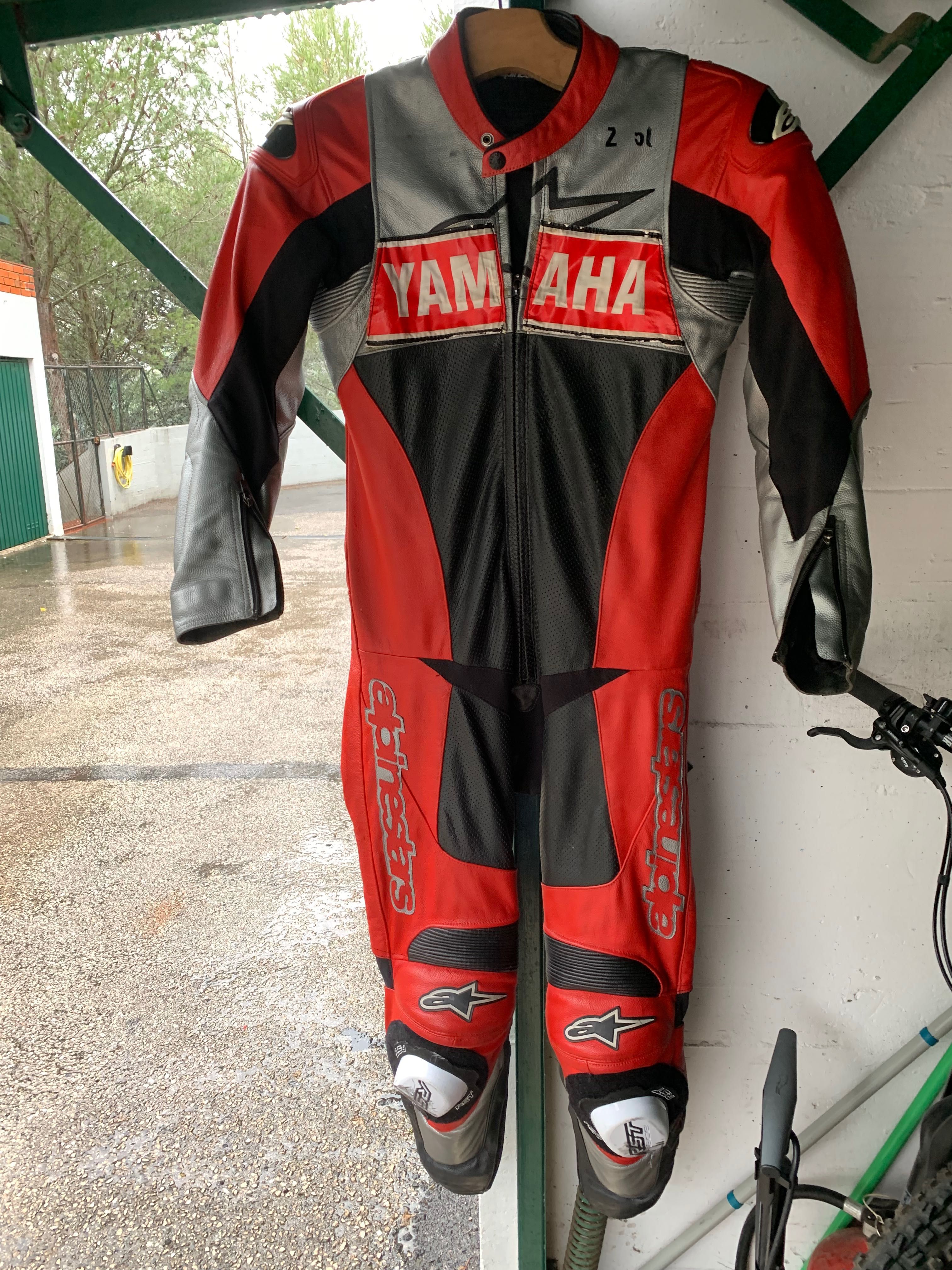 Fato de cabedal moto  competição Alpinestar muito pouco uso 50 (M)