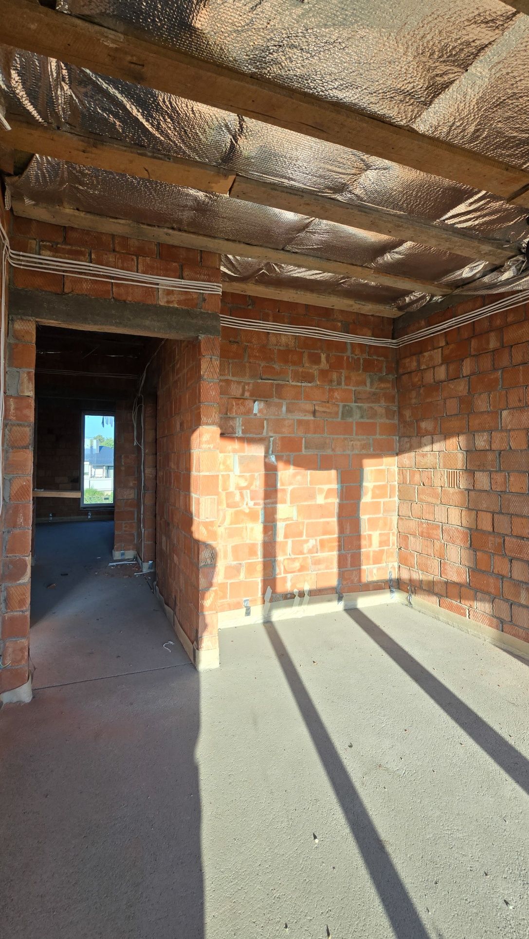 Продається готовий 4х кімн. будинок  4 км від МАЙДАНУ
