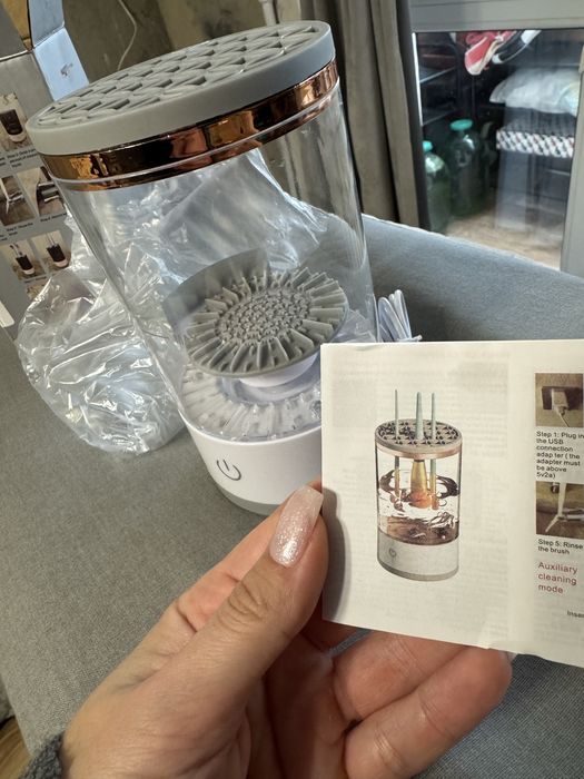 Машинка очисник для пензлів