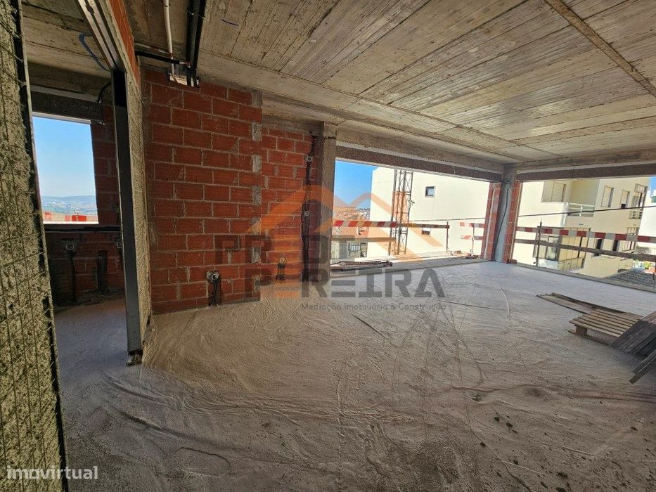 *NOVA CONSTRUÇÃO*
À procura de um apartamento T3 que combine espaç...