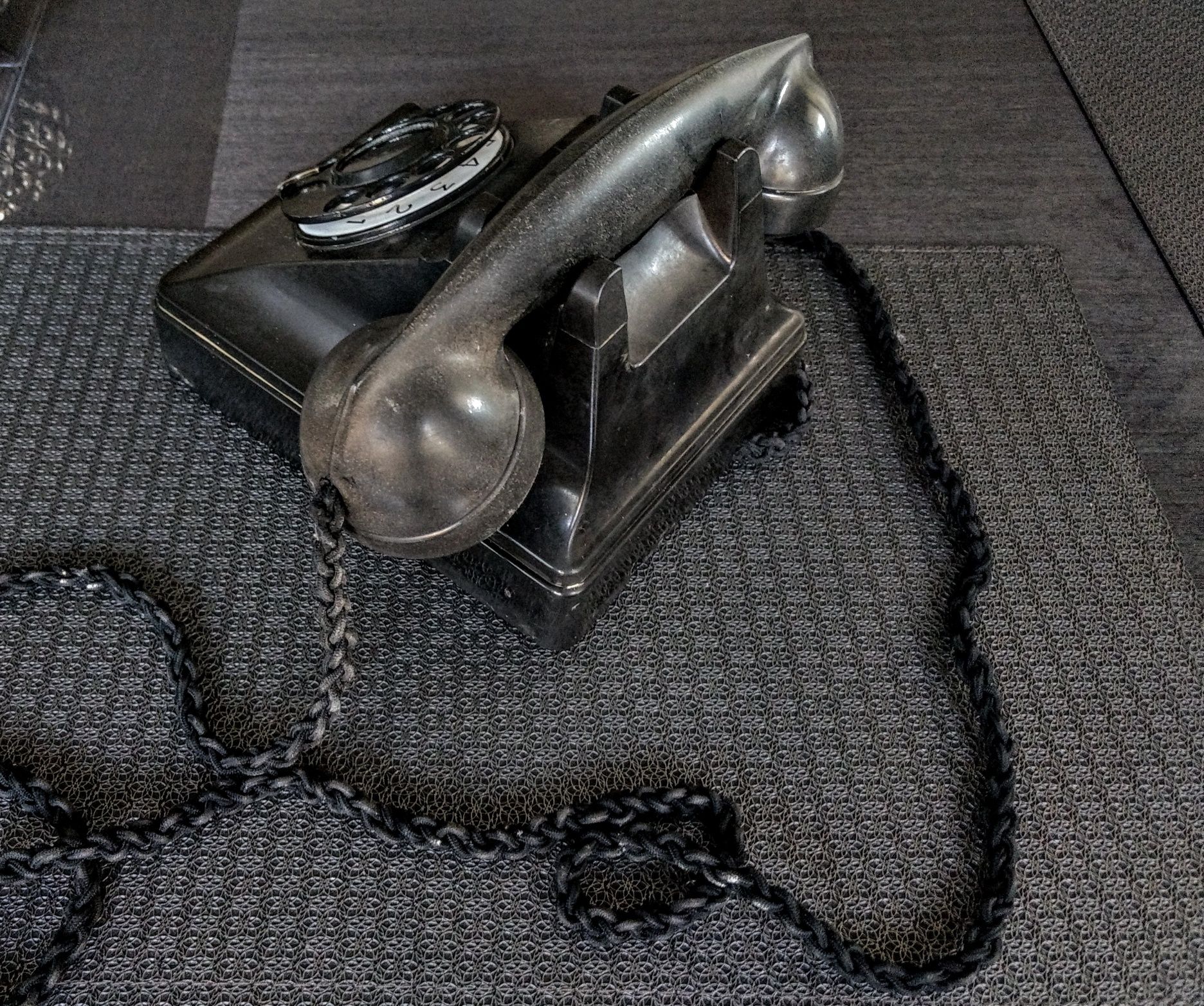 Telefon stary antyk ebonit retro klasyk bakielit vintage gadżet