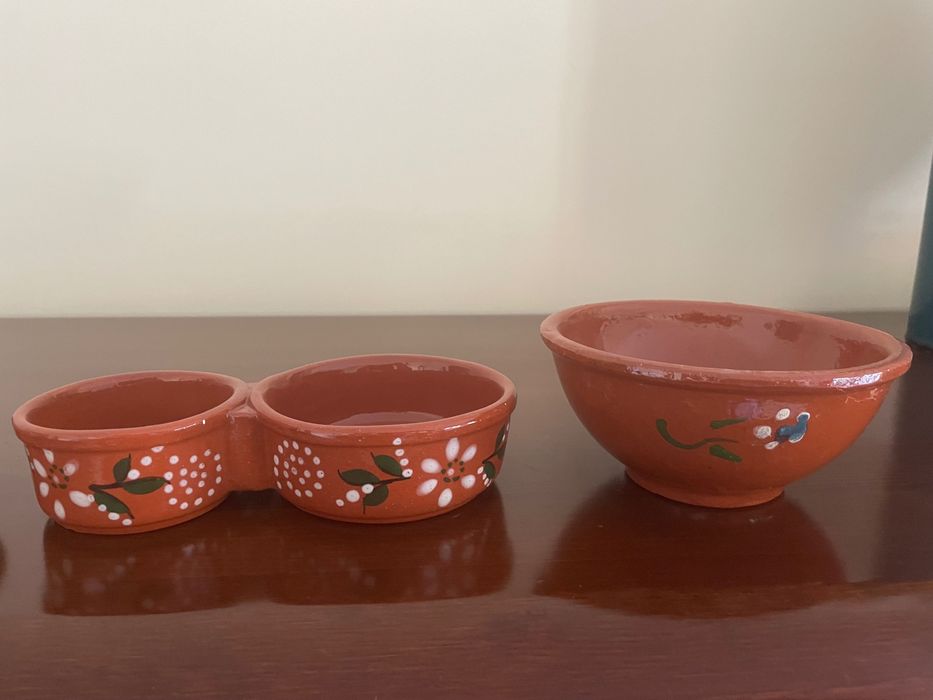 Canecas e malgas de barro