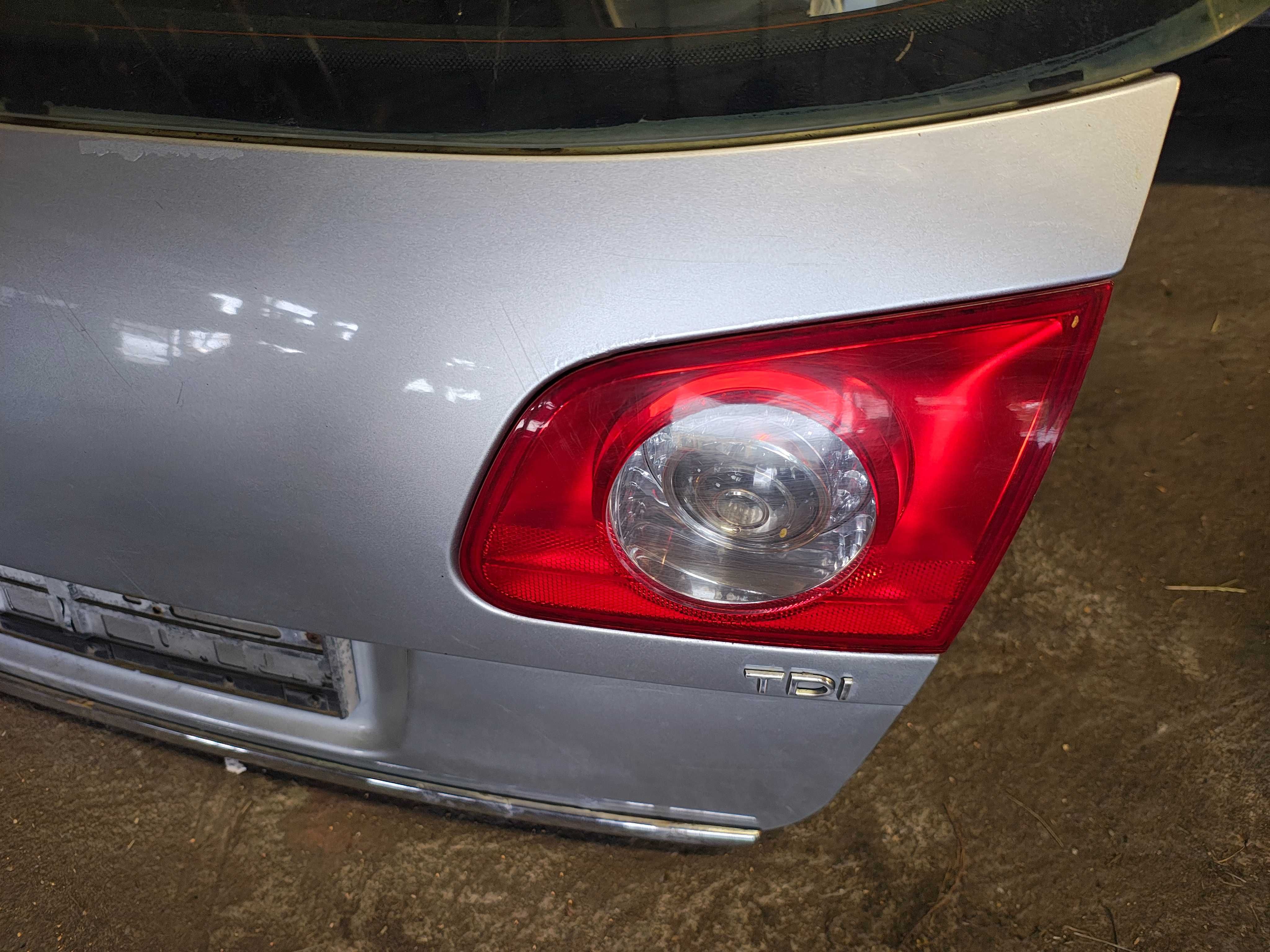 Volkswagen Passat B6 kombi tylna klapa bagażnika kod lakieru LA7W