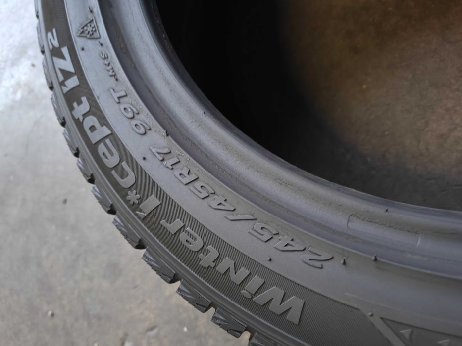 Шини зимові R17 245 45 Hankook Winter з Mercedes E class 7мм