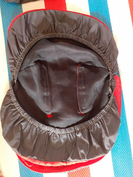 Forra de ovo com saco protetor térmico e capota (Tuc Tuc) - IMPECÁVEL