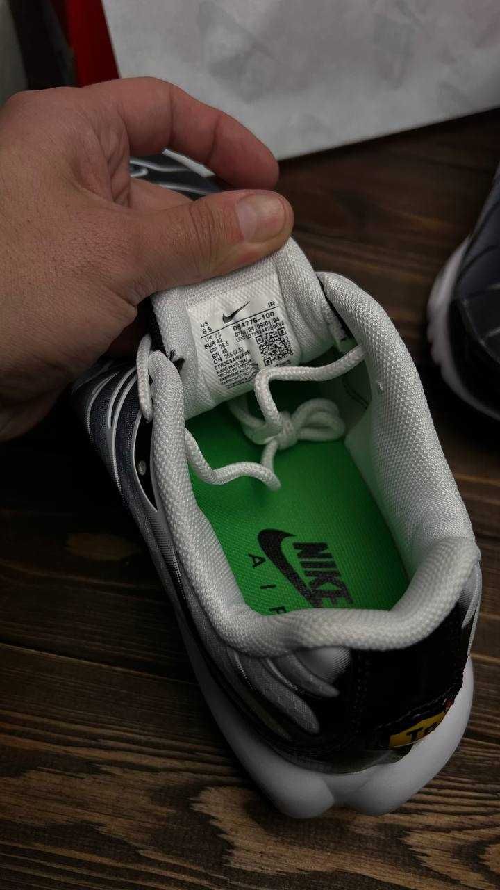 ЗНИЖКА! 45 (29 см) Nike Air Max TN Plus найк тн плюс аир макс стуси 95