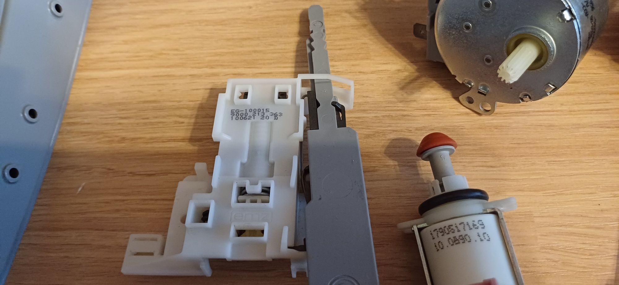 Części zmywarki Bosch Siemens SN64M001EU/2 i innych. Sprawne