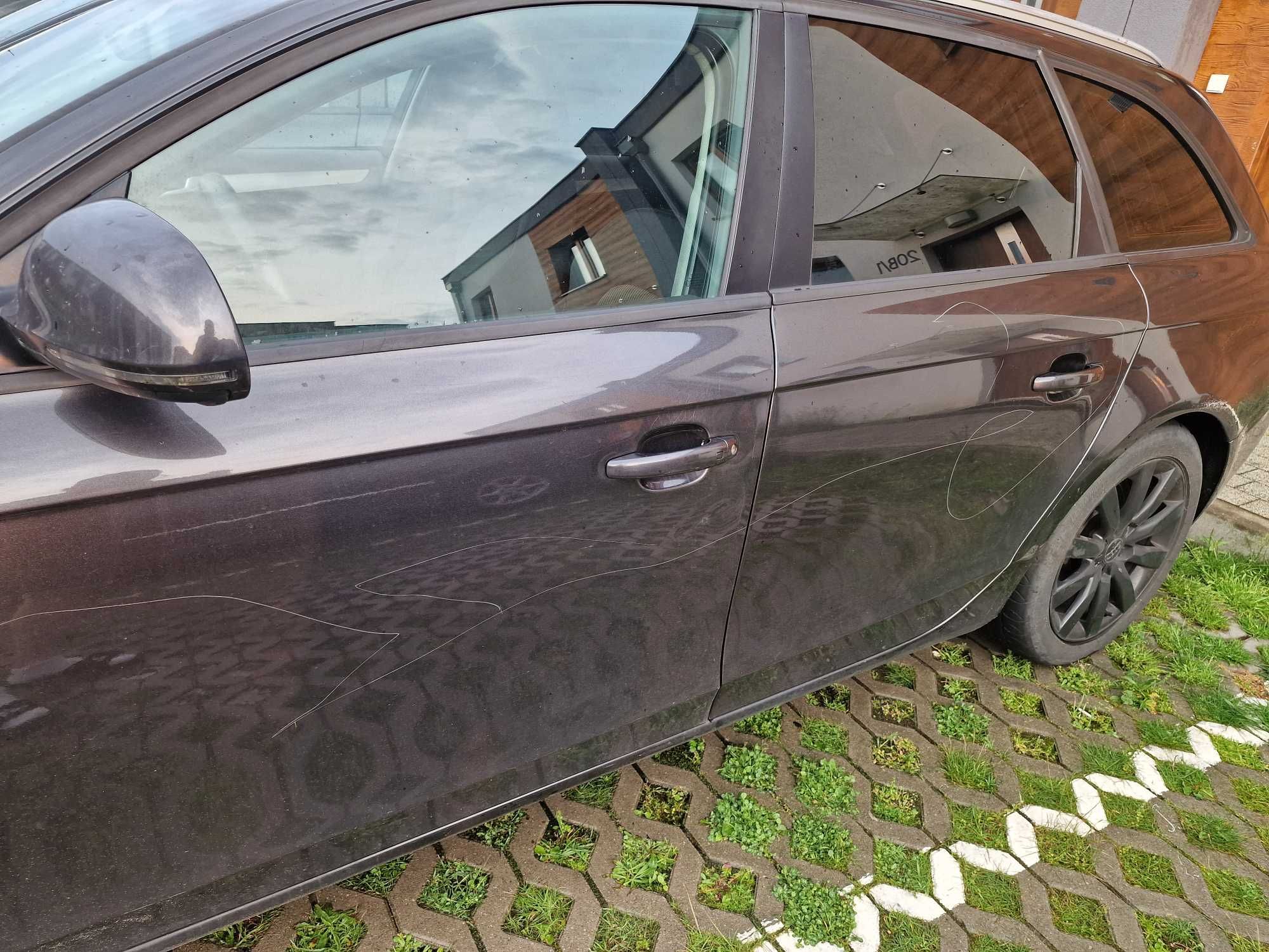 Audi a4b8 2.0 TDI 2008r