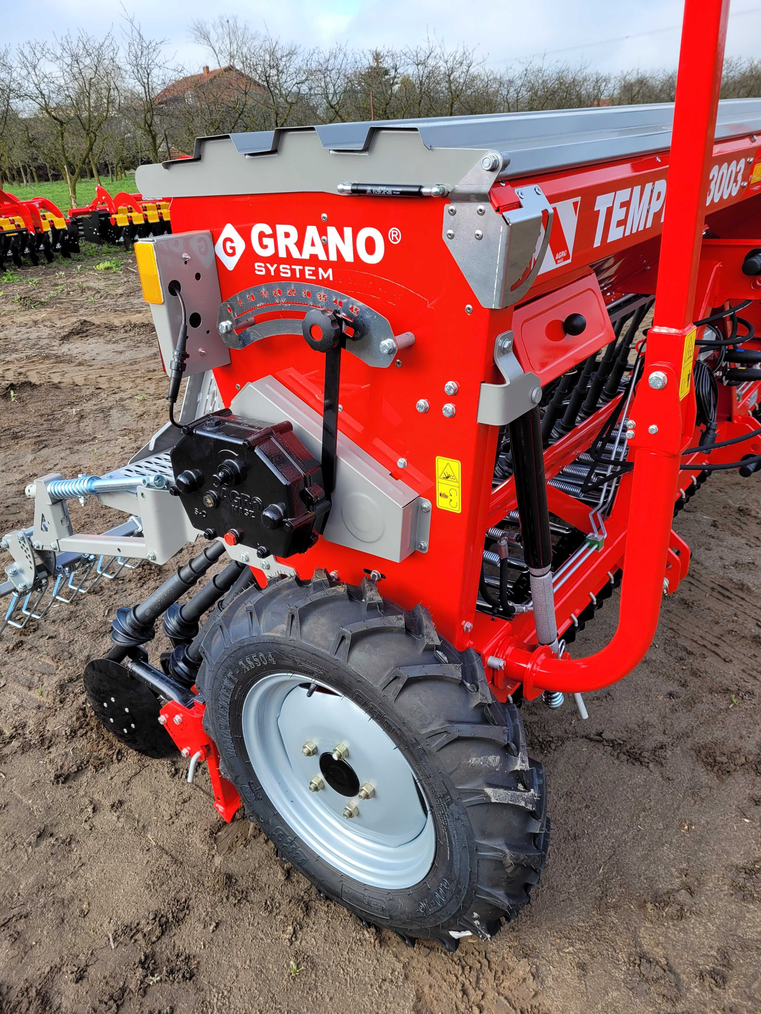 Siewnik zbożowy Grano-System TEMPESSA Agro-Masz SR300