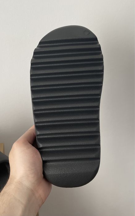 Klapki Adidas Yeezy Slide Onyx 40,5