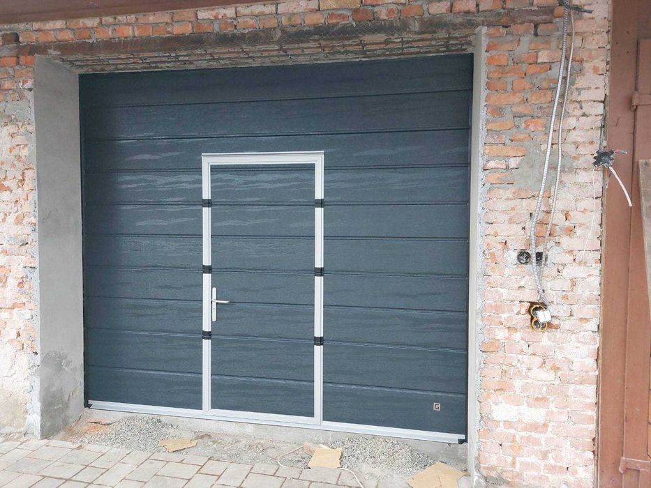 Акція! Гаражні (гаражные) ворота GANT (Чехія) 2084х1801! Володимир