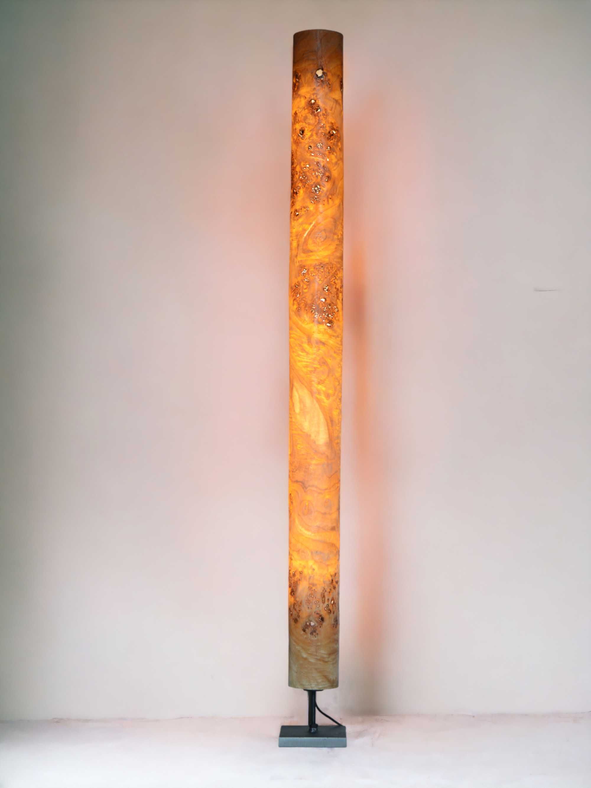 Lampa Podłogowa Mara 160 cm Drewniana Fornir topola czeczot
