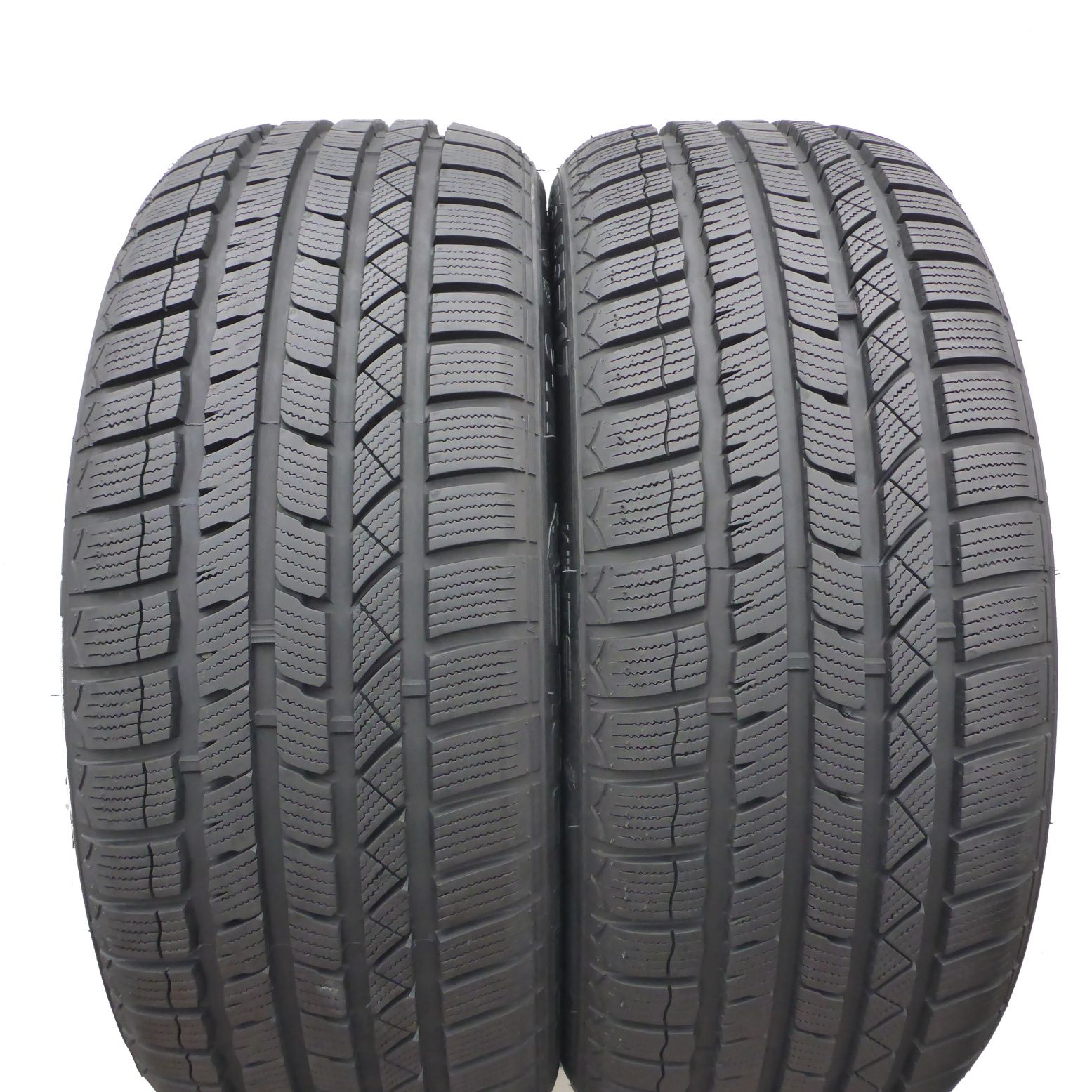 205/45/17 Momo 205/45R17 88V XL North Pole W-2 Zima 2020 8-8,2mm