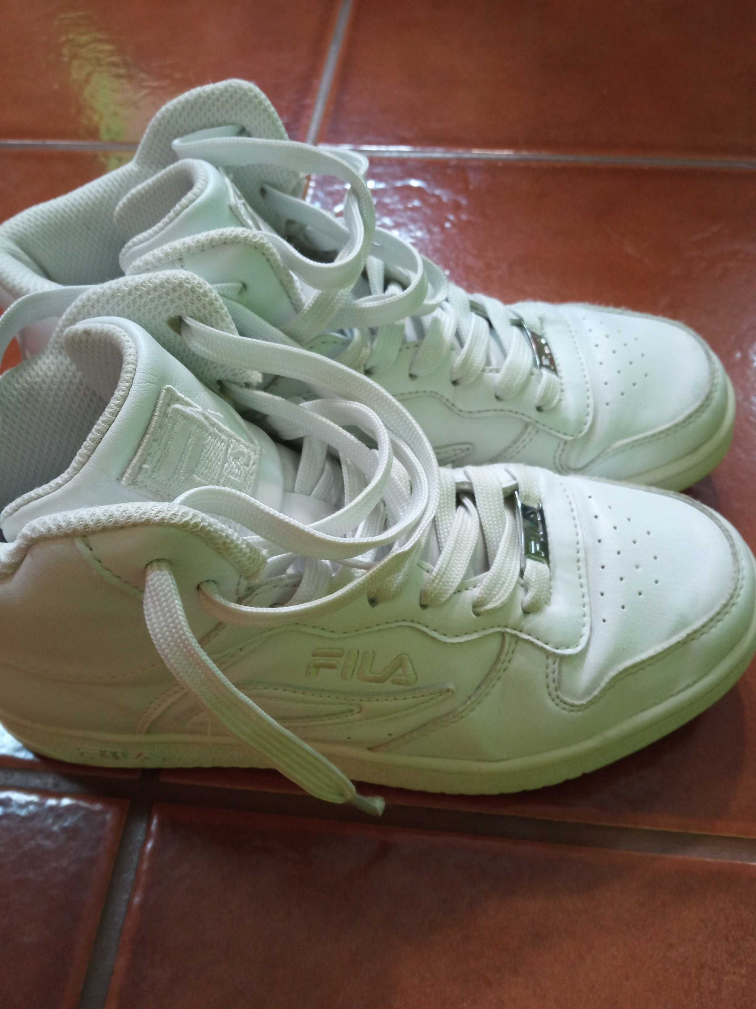 Sapatilhas/ bota fila