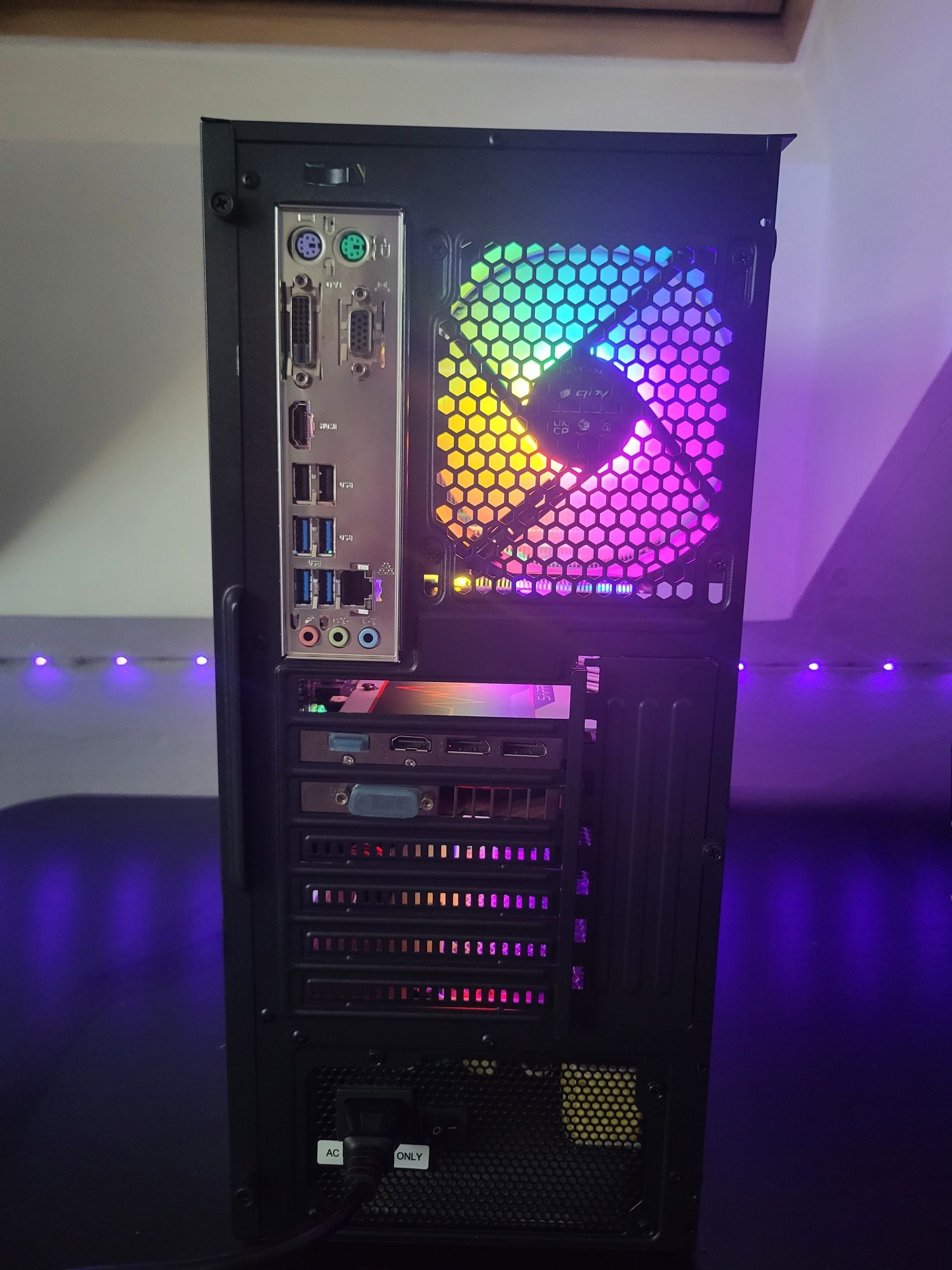 Komputer Gamingowy | R5 3600x | Rx580 | 16gb | SSD