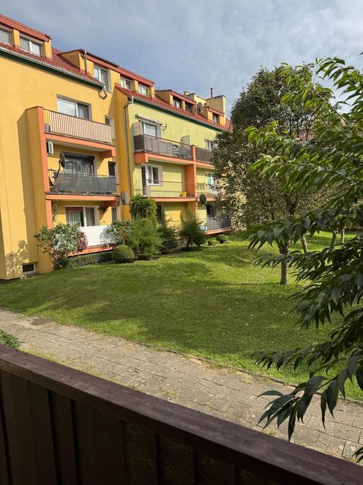 2-pokojowe mieszkanie na parterze z dużym balkonem
