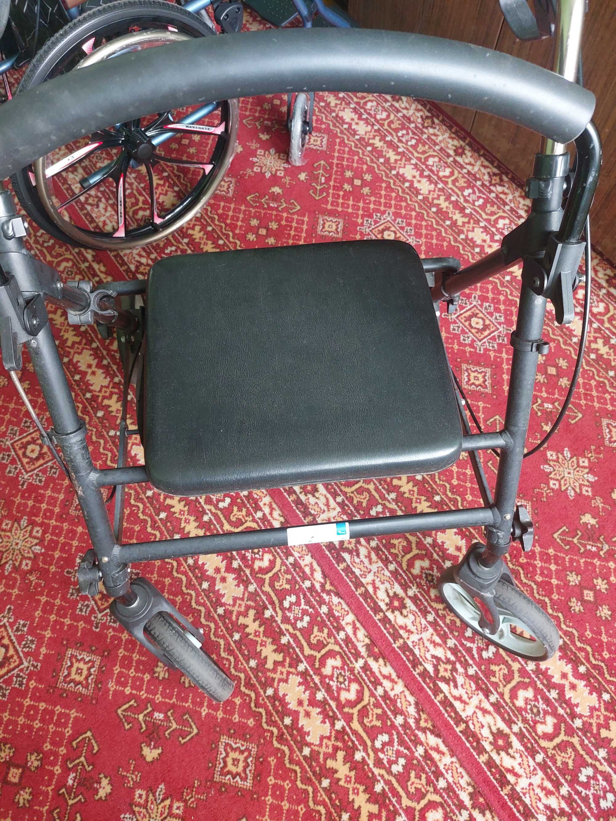 Wozek chodzik inwalidzki