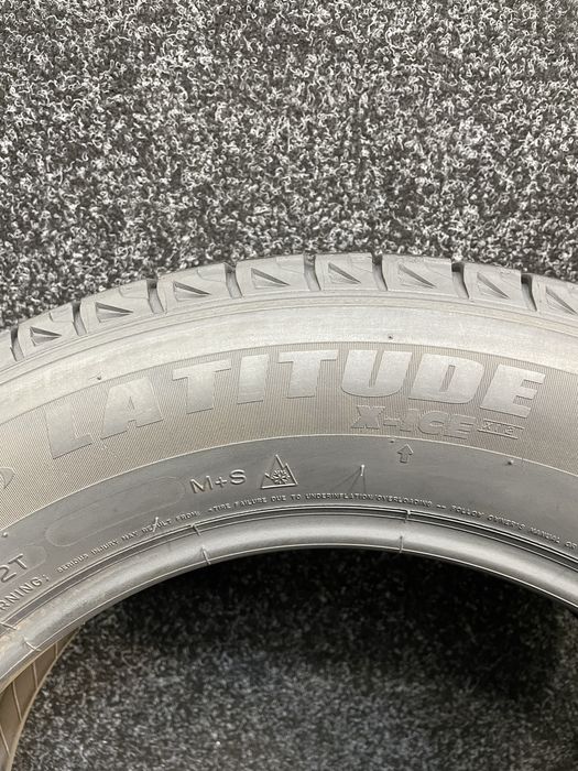 Продам Б/У шини Michelin 225/65R17 LATITUDE X-ICE XI 2