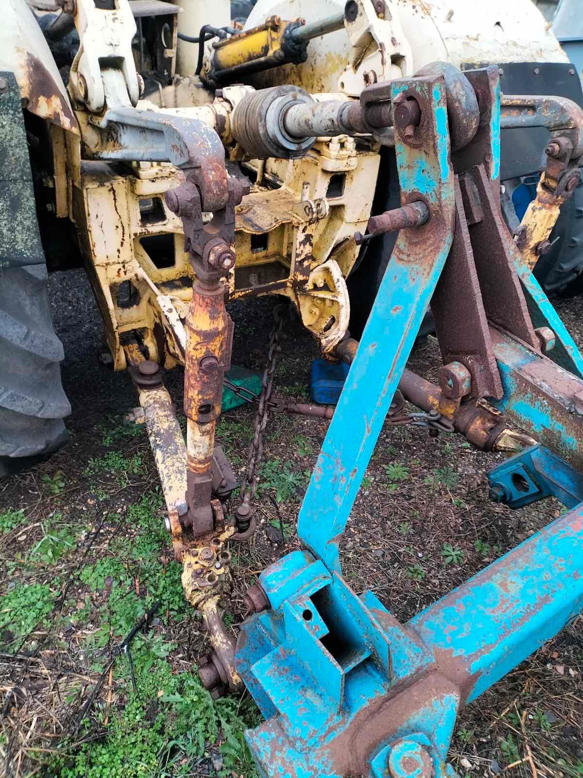 Продам К-700 +плуг плн 8-40