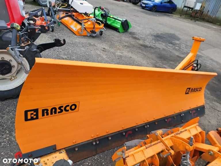 Rasco Pług odśnieżający boczny Chorwackiej firmy Rasco do ciężarówek
