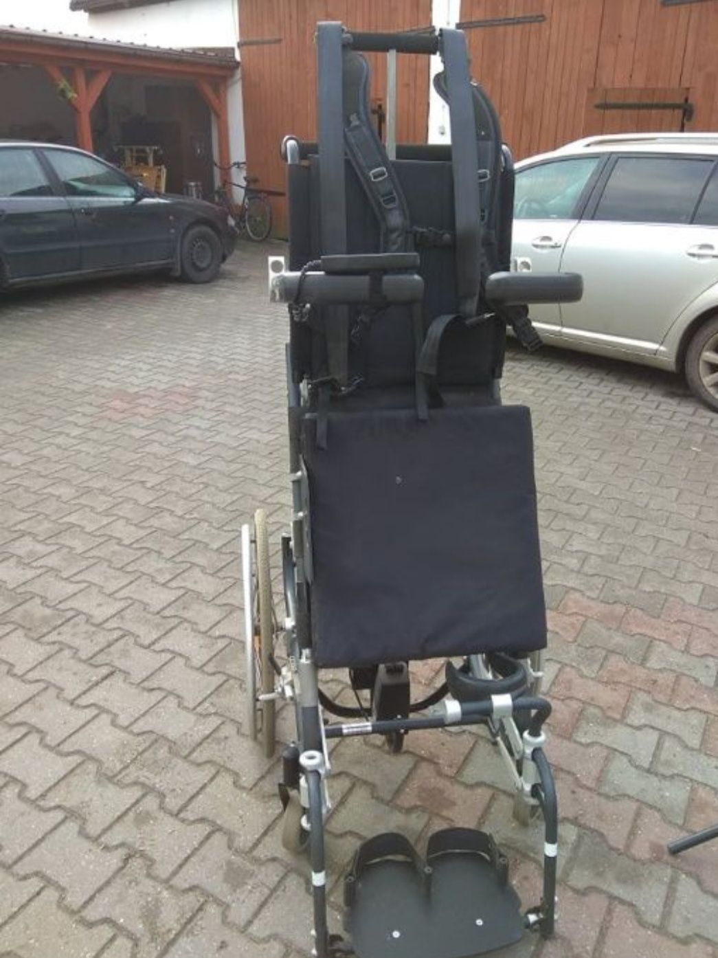 wózek inwalidzki z funkcją pionizacji , parapodium