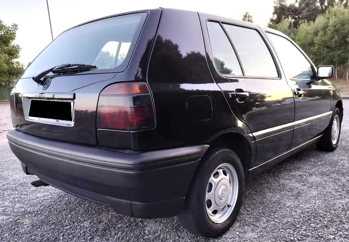 Vw Golf 1.4i - Direcção Assistida / Bom Estado