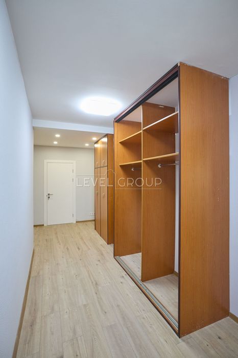 Оренда офісного приміщення з ремонтом Лобановського 9/1