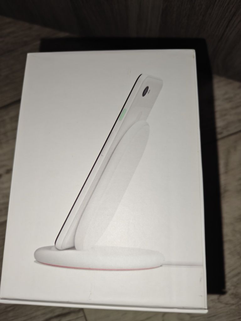 Google  Pixel Stand