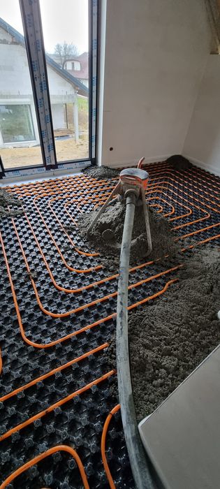 Wylewki maszynowe-mixokretem ,posadzki,docieplanie stropów