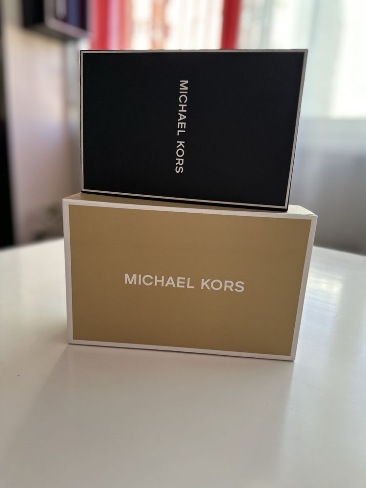 Коробка Michael Kors 20*13*3,5 см для ременів