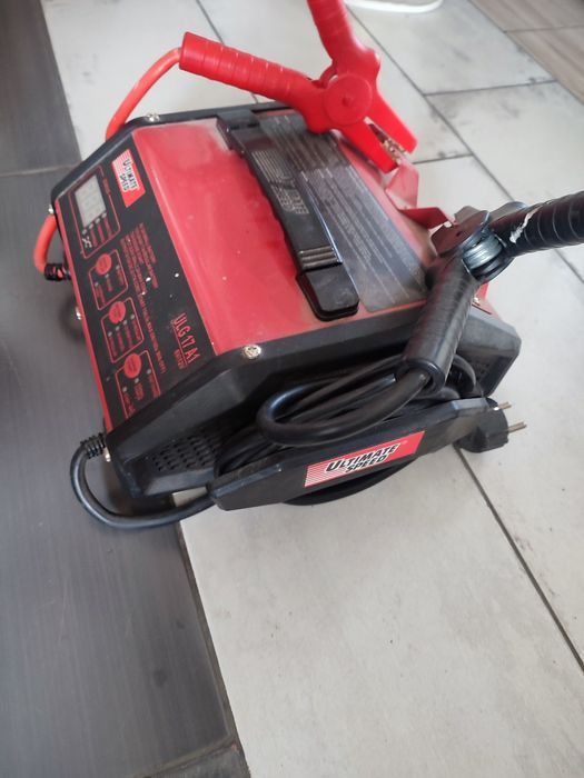 Пускозарядний пристрій