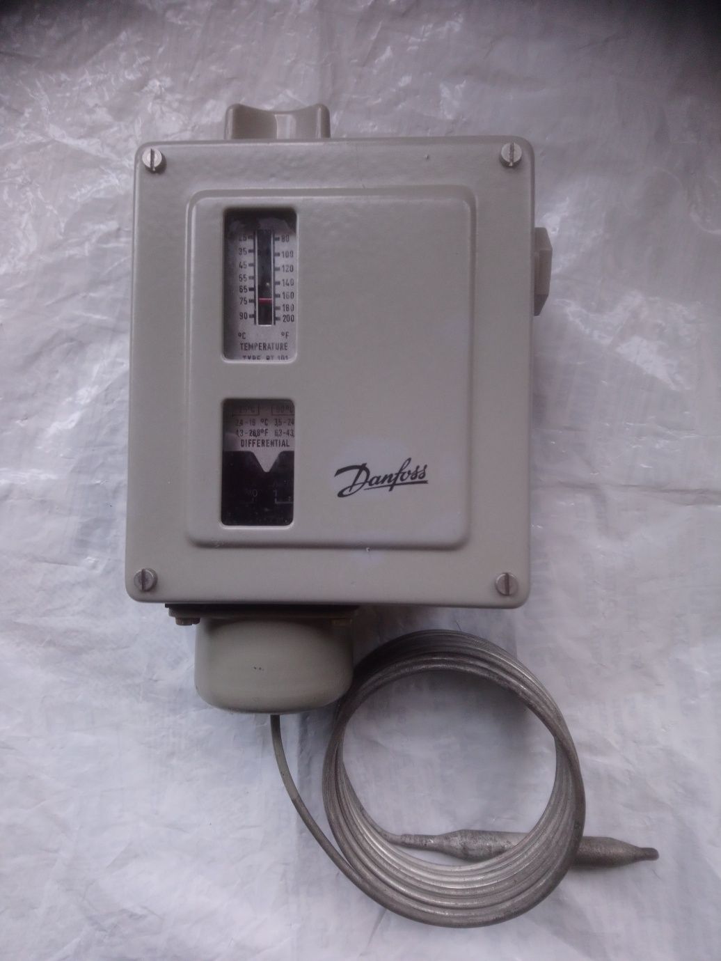 Термостат Danfoss (Дания) RT 101 17-5003 ( 25-90 °C) - новый.