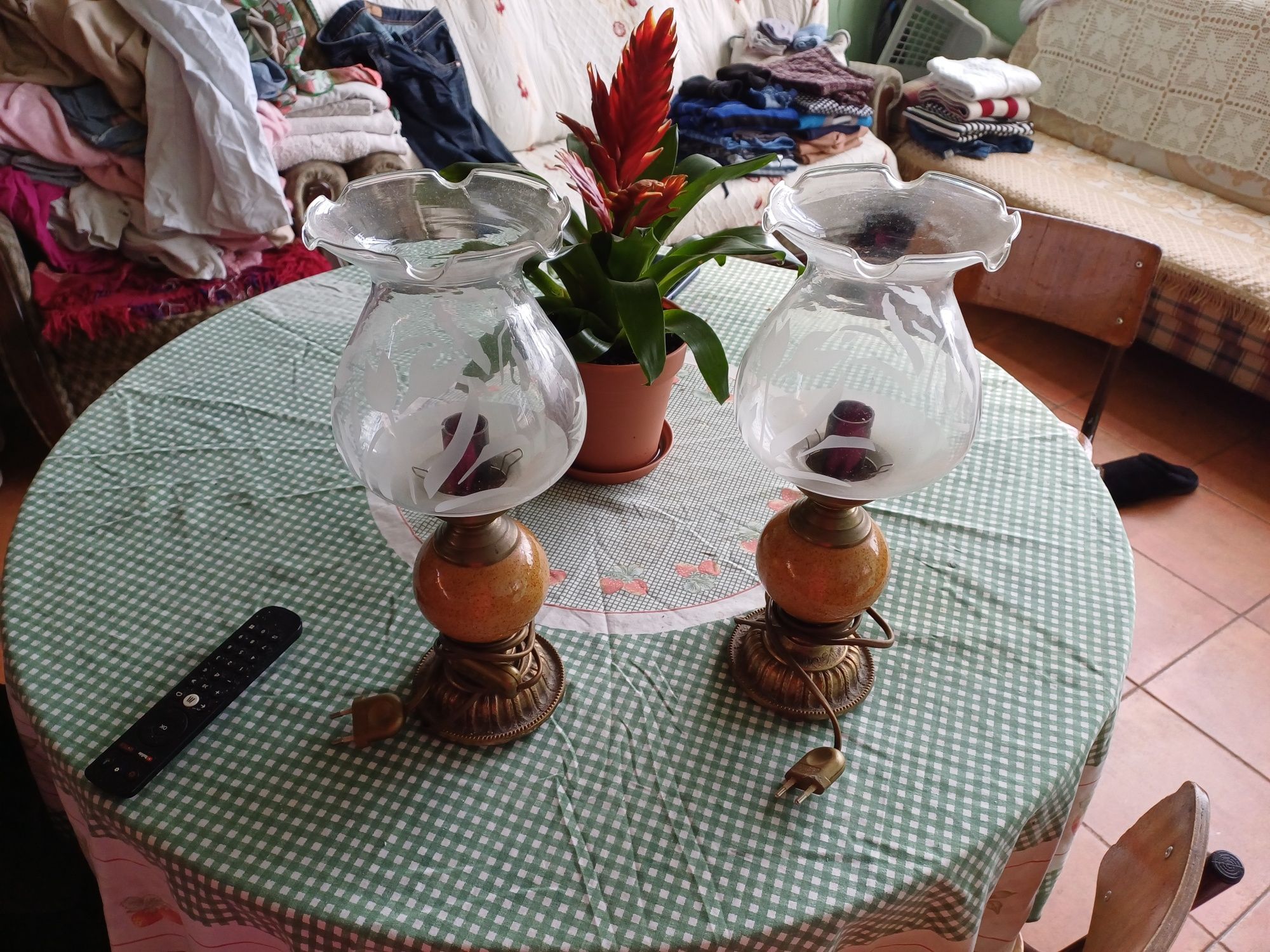 Candeeiros de quarto usados