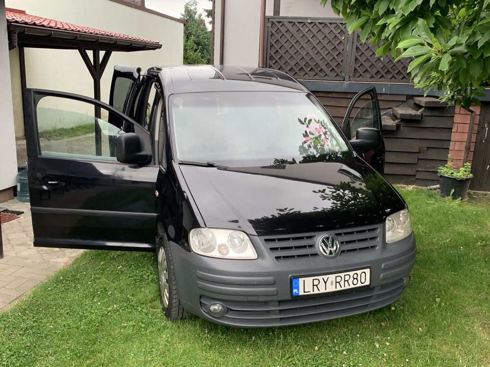 VW CADDY 1,9 Tdi 6 drzwi 2010 pierwszy rejestracja