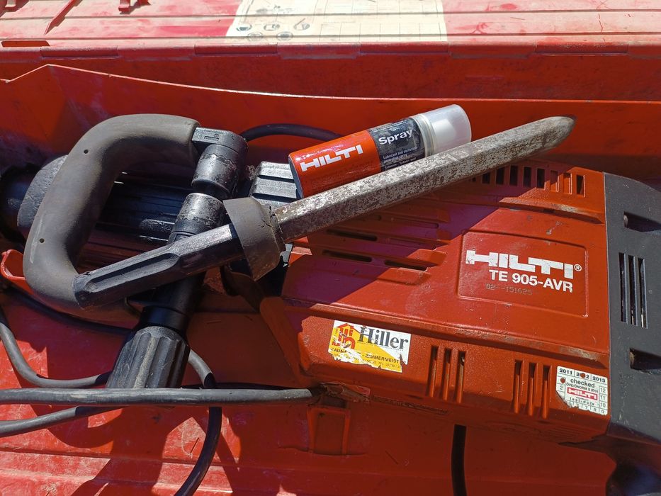 MŁOT wyburzeniowy HILTI TE 905 AVR kujący