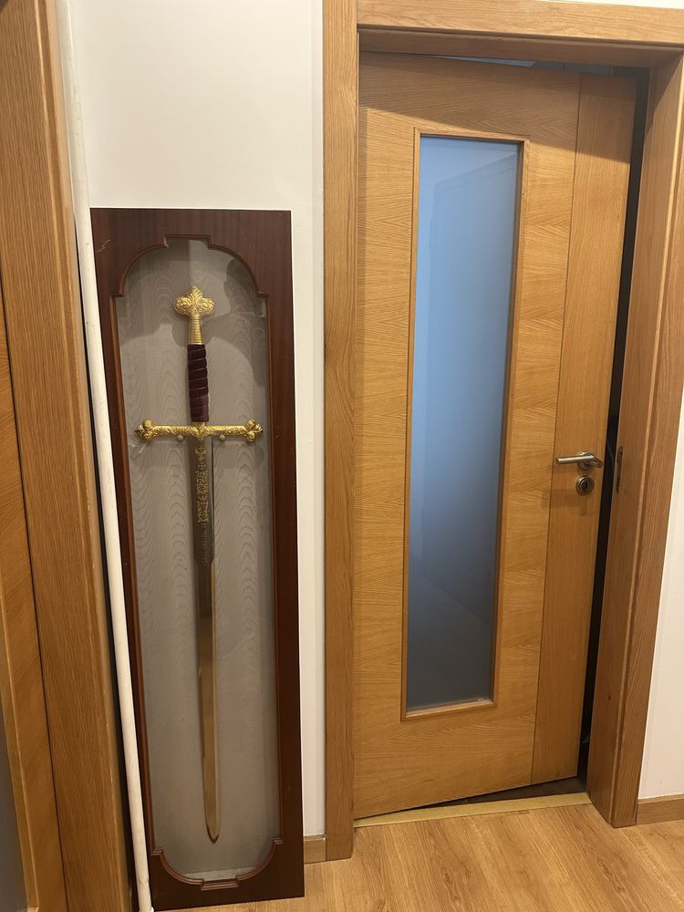Replica de espada tamanho e peso