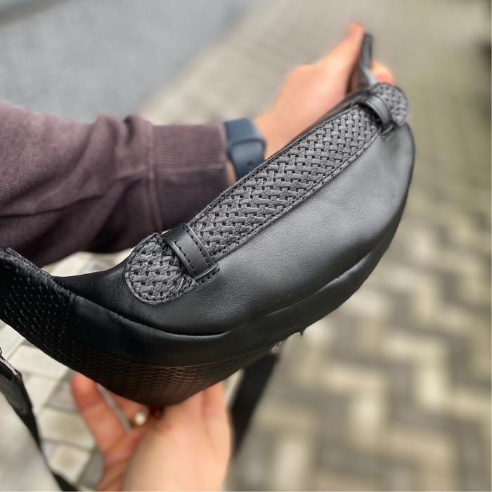 Чоловіча сумка з натуральної шкіри бананка нагрудна SteelBack