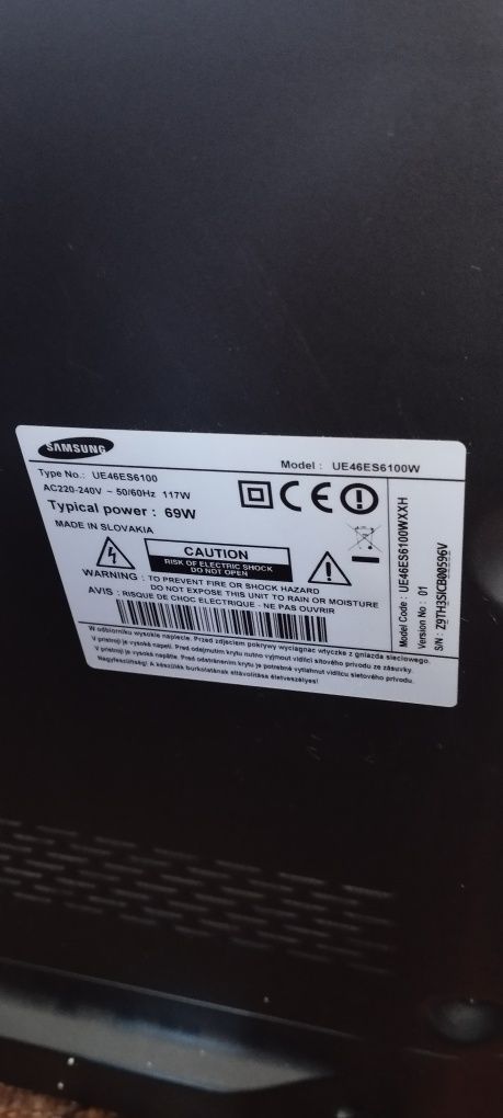 Телевізор LED SamsungUE46ES6100 46" 107см робочий+кріплення на стіну!