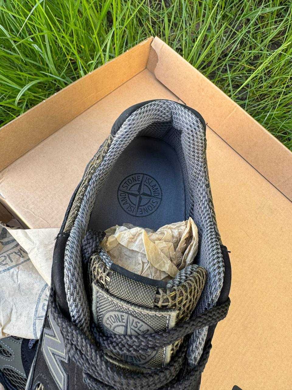 New Balance 991v2 MiUK Stone Island Black