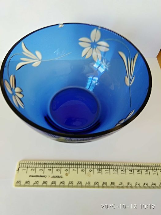 Салатник  синего стекла, советского времени