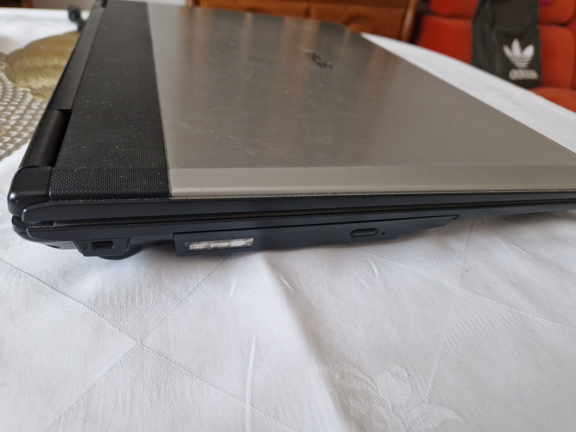 Laptop Asus X70L ram 2GB